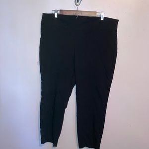 Slim fit black capris from Van Heusen